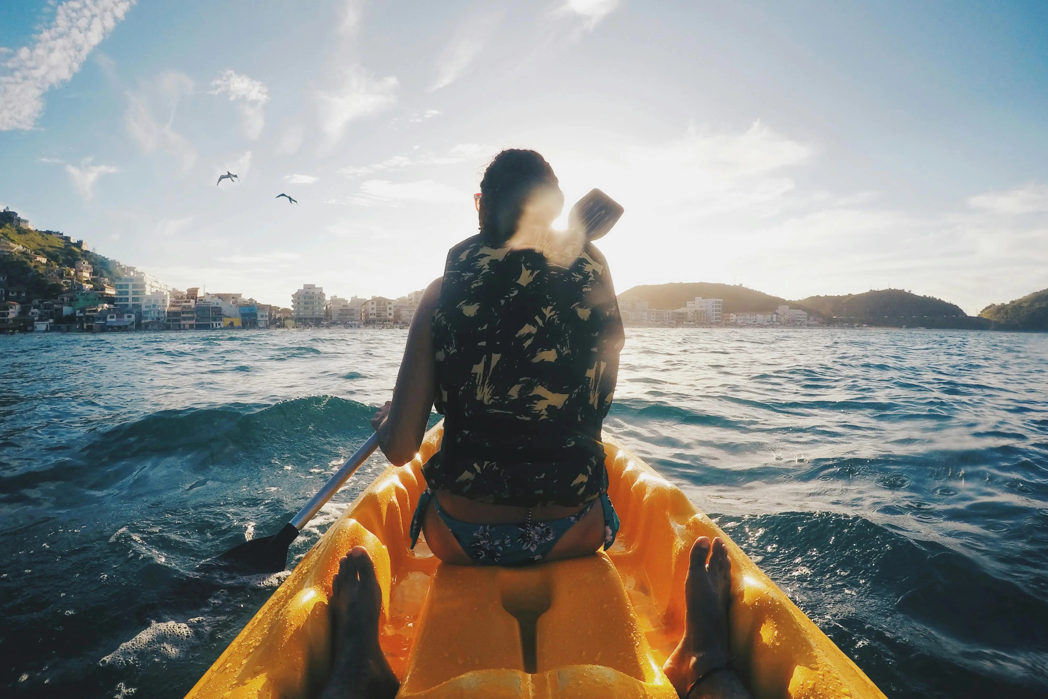 What Polarised Lenses Actually Do (In Real Life Situations) Aura Shades